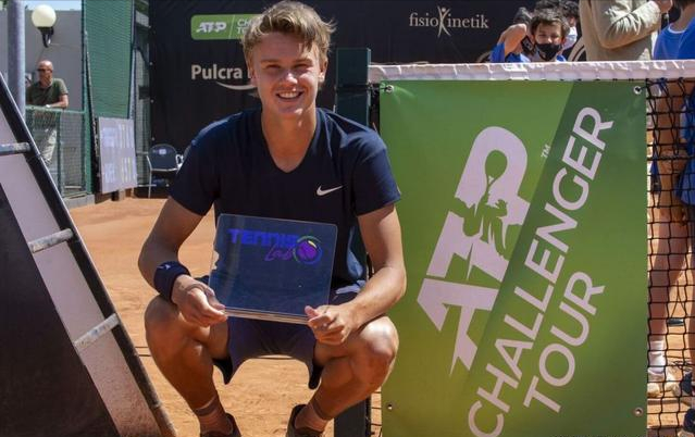 抗压取胜 抗压取胜