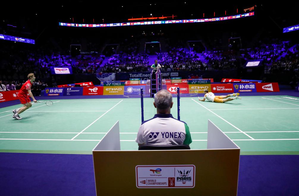 中在两个方 中在两个方